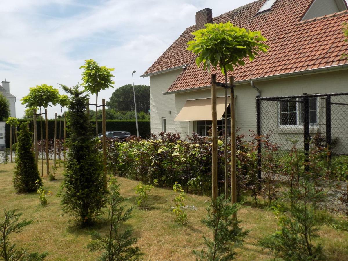 Villa Mooi Maasland Maaseik Bagian luar foto